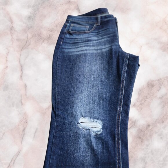 Time and Tru Distressed Skinny Jean Size 18 - Picture 4 of 8